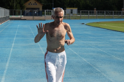 Третецкий Александр Владимирович выбирает кросс на 4 км 